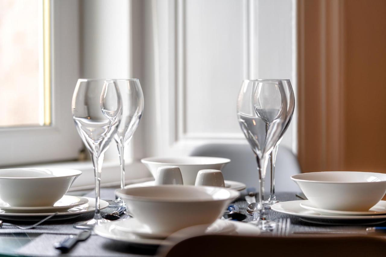 Cosy Retreat - Charming 2-Bed Apartment Greenock Ngoại thất bức ảnh
